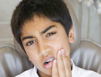 Teen with toothache