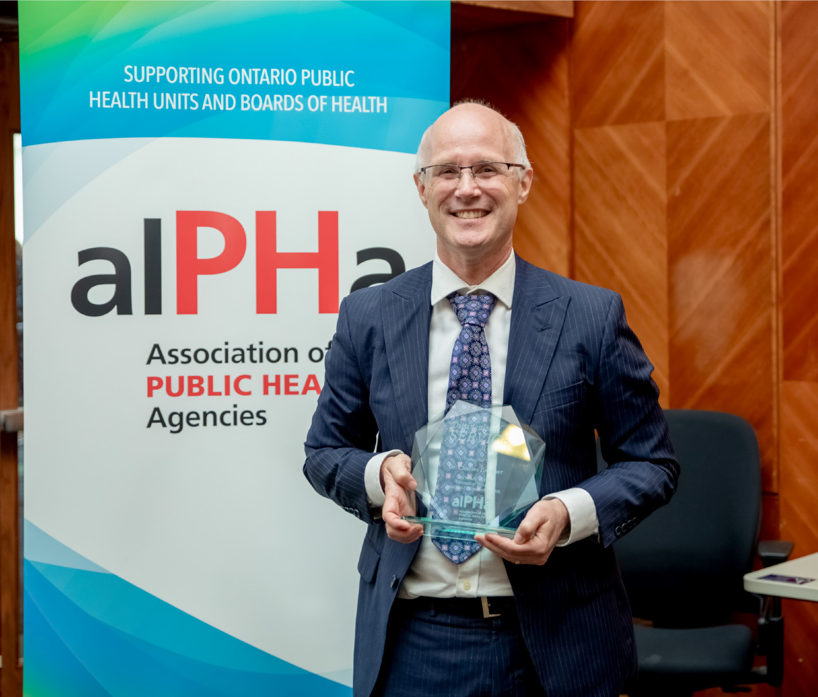 AlPHa - Dr Gardner w Distinguished Service Award